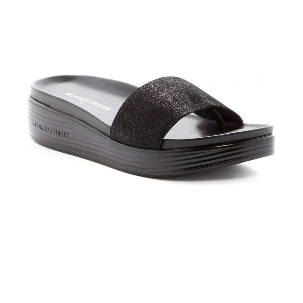 DONALD PLINER Fiji Suede Slide Sandal, size 10.